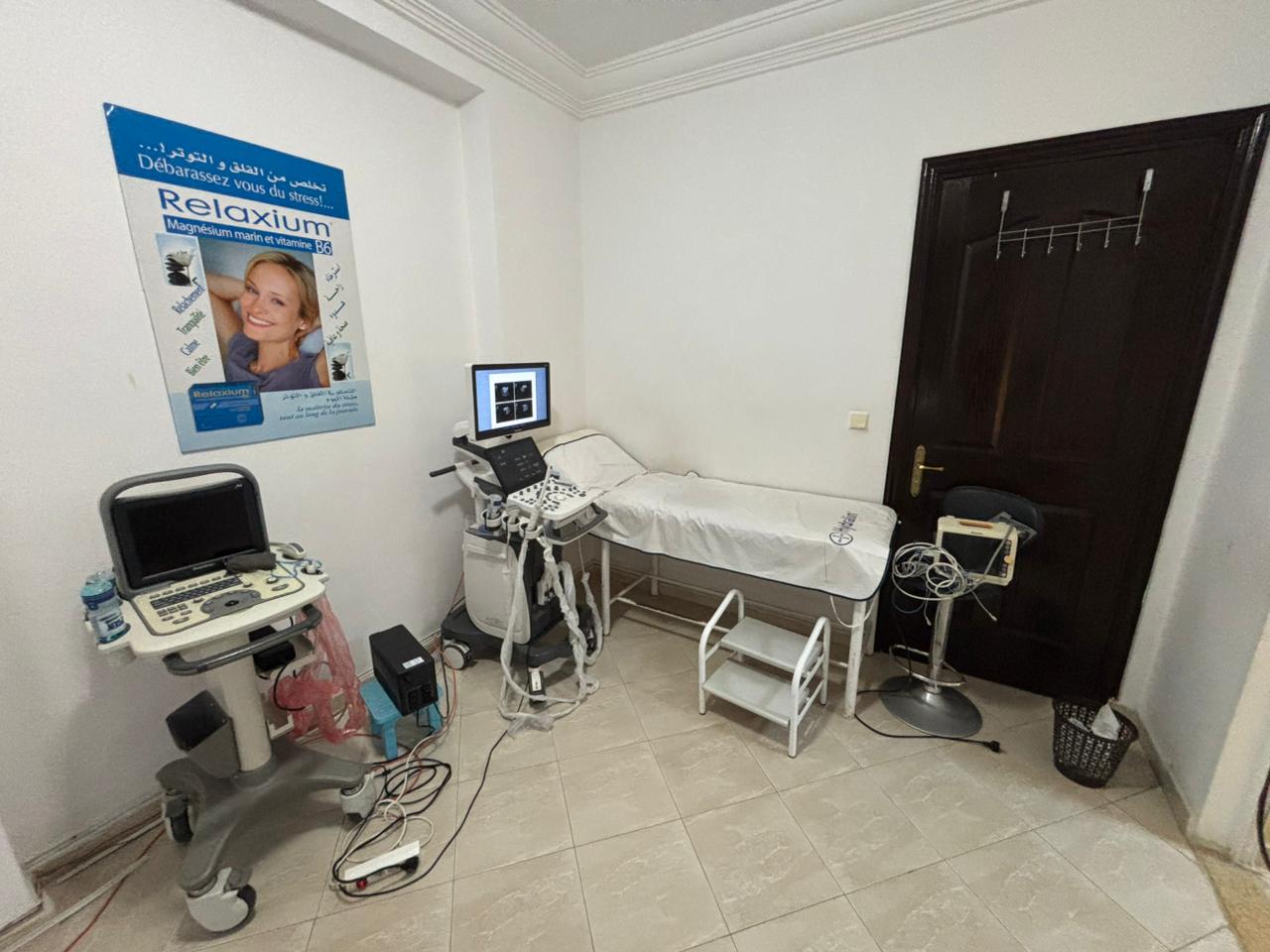 Salle d’examen médical équipée du cabinet à Tanger